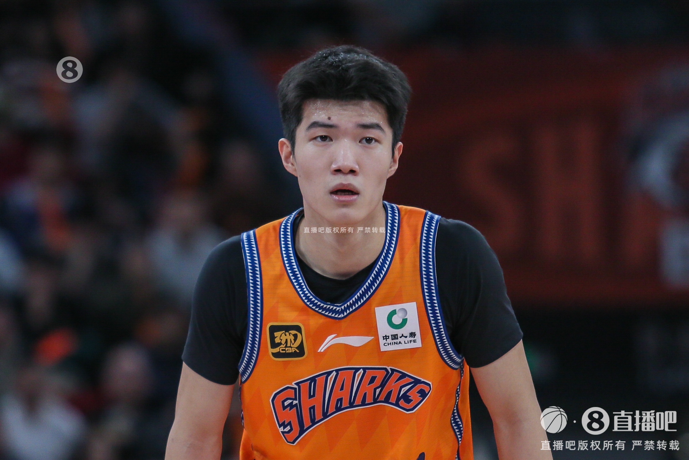 率先發(fā)力！偰李永煒首節5中4拿到11分 三分4中3